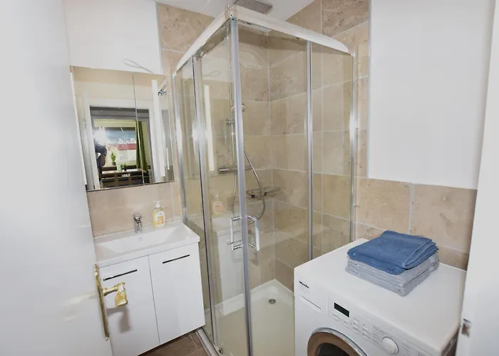 Perfekt Fuer Gruppen, 5 Einzelbetten